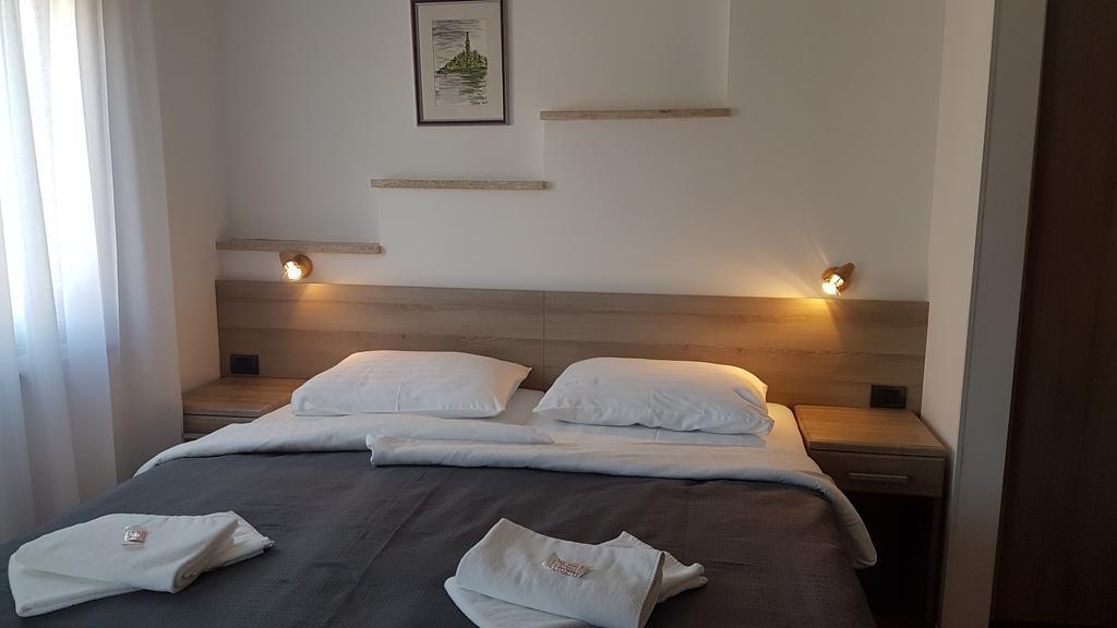 Villa Kristina Rovinj Bagian luar foto