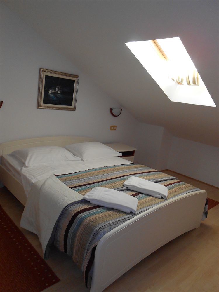 Villa Kristina Rovinj Bagian luar foto