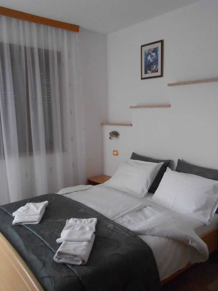 Villa Kristina Rovinj Bagian luar foto